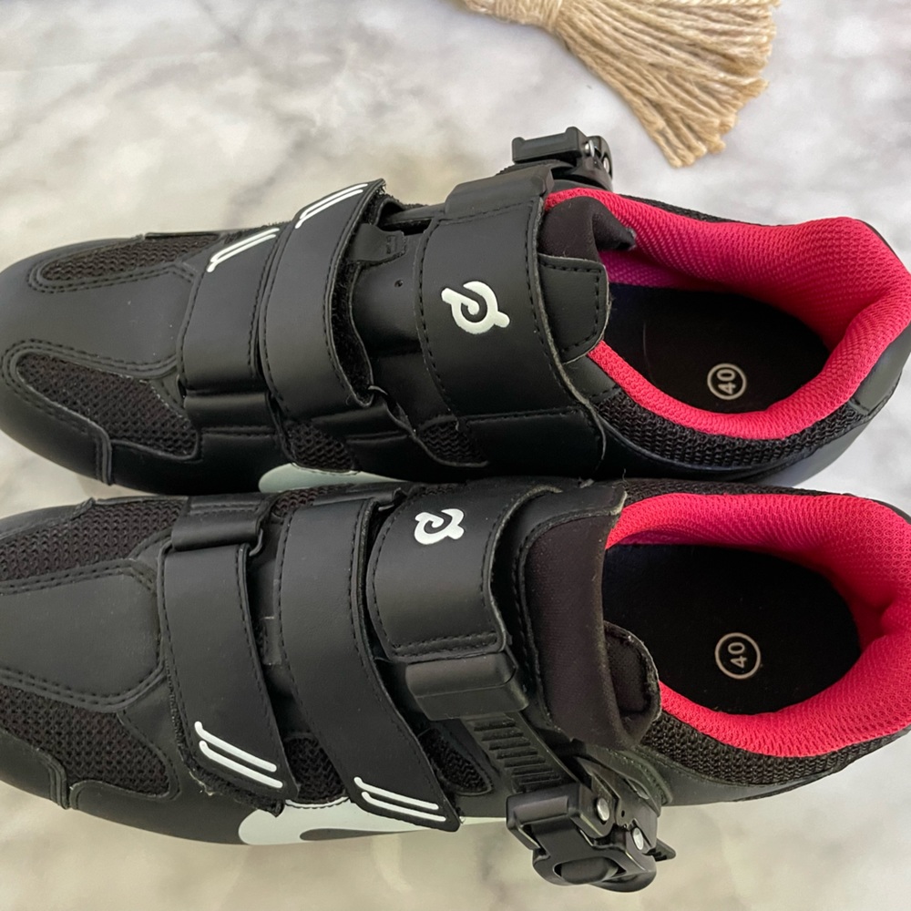 Peleton Cycle Shoes (no clips)